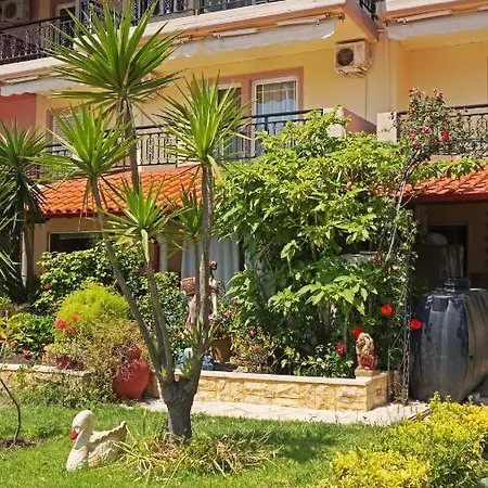 Stelios Apartment Sarti