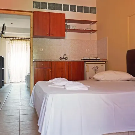 Stelios Apartment *